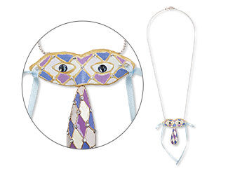 Single-Strand Brooch Necklace
