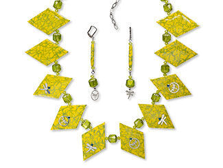 Single-Strand Necklace and Earring Set