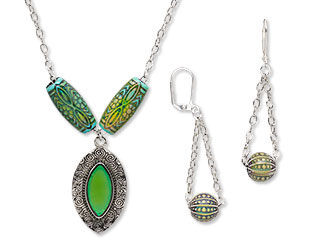 Single-Strand Necklace and Earring Set