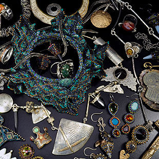 Assorted jewelry