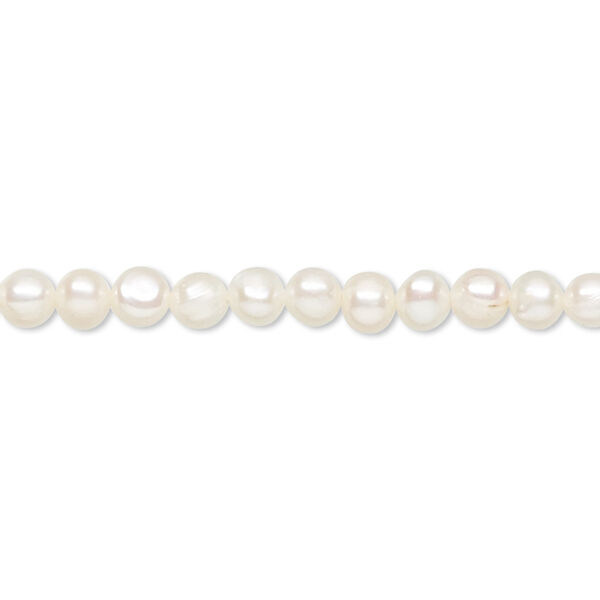 Pearl, cultured freshwater (bleached), white, 4-5.5mm semi-round, C- grade, Mohs hardness 2-1/2 to 4. Sold per 15-1/2" to 16" strand. image number 0