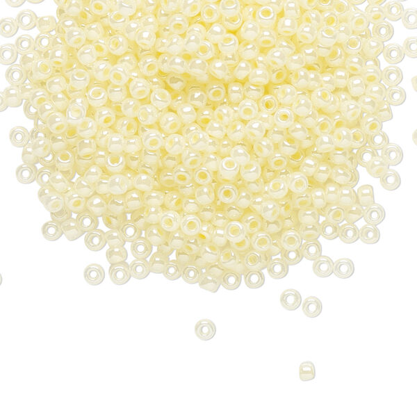 Seed bead, TOHO BEADS®, glass, pkg/50g, #11 round, translucent ceylon banana cream (TR-11-142). image number 0