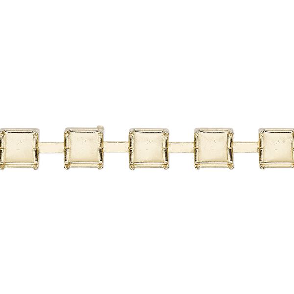 Cupchain, gold-finished brass, 6mm wide with (95) SS29 settings and (10) 7mm connectors. Sold per pkg of 3 feet. image number 0
