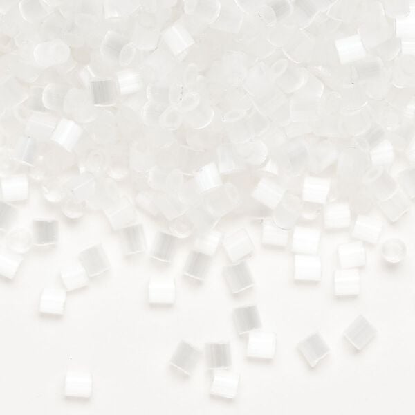 Seed bead, Dyna-Mites™, glass, pkg/1/2 kilogram, #8 cut-off round, translucent silky eggshell. image number 0