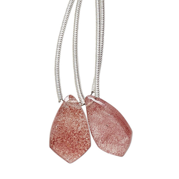 Strawberry quartz 1pkg2, hand-cut top-drilled puffed kite bead natural 17x10mm image number 0
