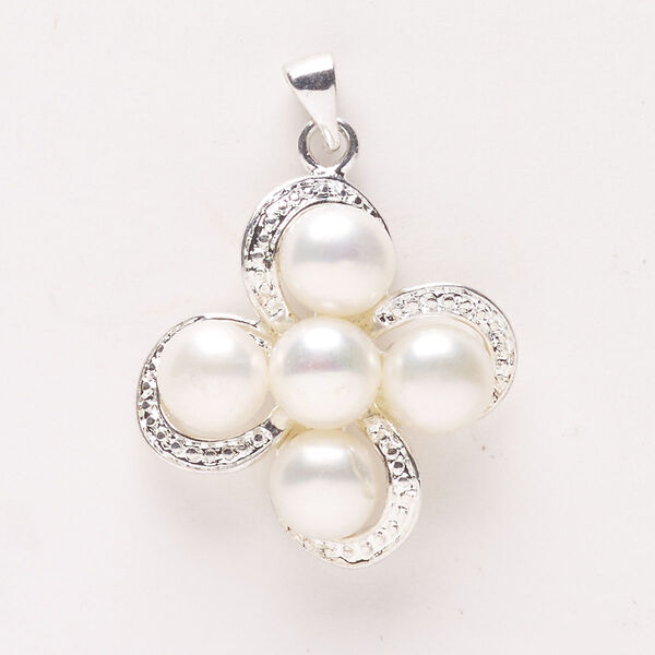 Pendant, silver-finished "pewter" (zinc-based alloy) / glass / glass pearl, white, 27x26mm glass pearl flower. Sold individually. image number 0