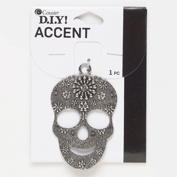 Focal, antique silver-finished "pewter" (zinc-based alloy), 58 x 40.5mm single-sided sugar skull. Sold individually. image number 0