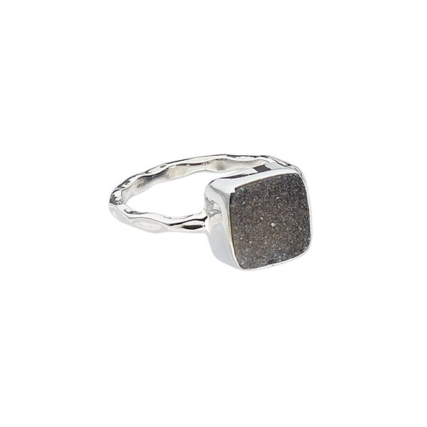 Ring, druzy (dyed) and sterling silver, black, 10mm wide with square, size 7. Sold individually. image number 0