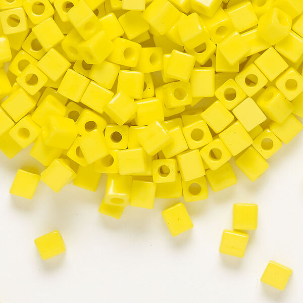 Seed bead, Miyuki, glass, pkg/25g, 3.5-3.7mm square, opaque yellow (SB-404). image number 0