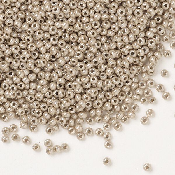 Seed bead, Preciosa Ornela Czech glass, pkg/50g, #11 rocaille, opaque beige luster chalkwhite, (46088). image number 0