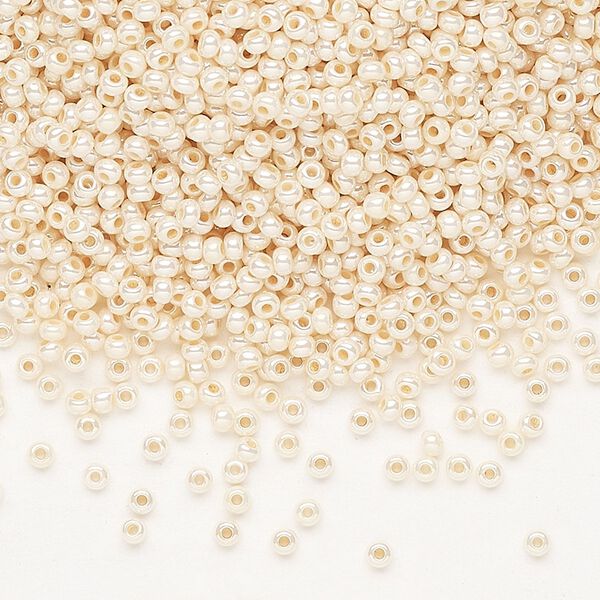 Seed bead, Preciosa Ornela Czech glass, pkg/500g, #11 rocaille, opaque dark shell luster chalkwhite, (46112). image number 0