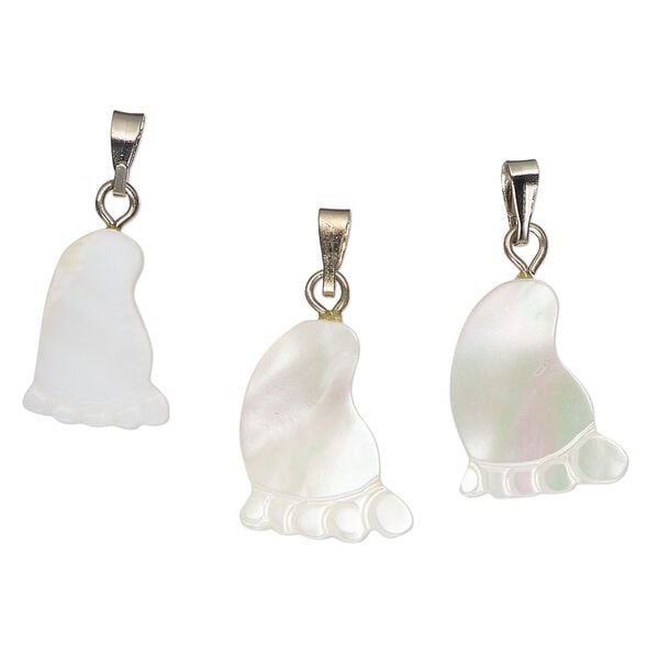 Pendant, mother-of-pearl shell (bleached) / antique silver-finished "pewter" (zinc-based alloy) / steel, 15x8mm-17x12mm single-sided carved foot. Sold per pkg of 3. image number 0