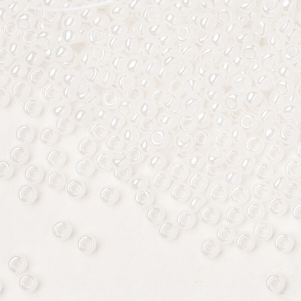 Seed bead, Preciosa Ornela Czech glass, pkg/50g, #8 rocaille, opaque luster alabaster, (57102). image number 0
