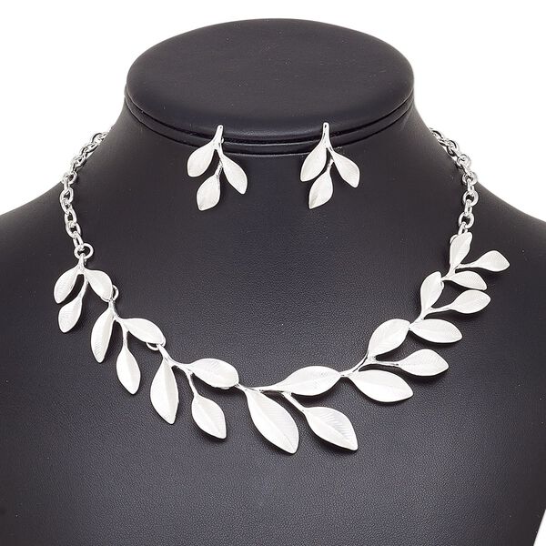 Necklace and earring set, silver-plated brass / steel / "pewter" (zinc-based alloy), leaf, 15" to 16" necklace with 2-inch extender chain and lobster claw clasp, 27mm earrings with post. Sold per set. image number 0