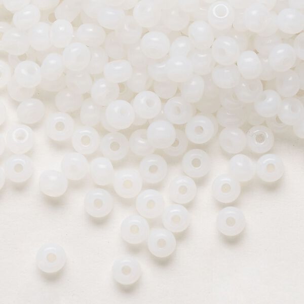 Seed bead, Preciosa Ornela Czech glass, pkg/50g, #6 rocaille, opaque alabaster, (02090). image number 0