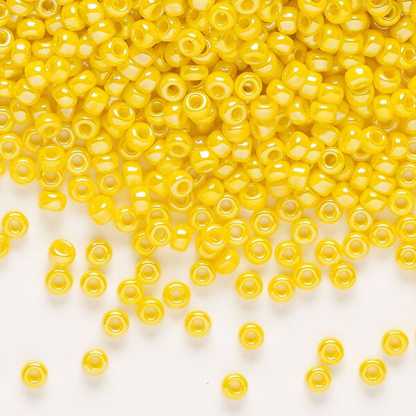 Seed bead, Miyuki, glass, pkg/250g, #8 rocaille, opaque rainbow canary (RR-472D). image number 0