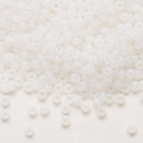 Seed bead, Preciosa Ornela Czech glass, pkg/500g, #8 rocaille, opaque alabaster, (02090). image number 0